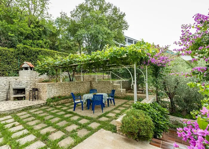 Mandica Apartment *