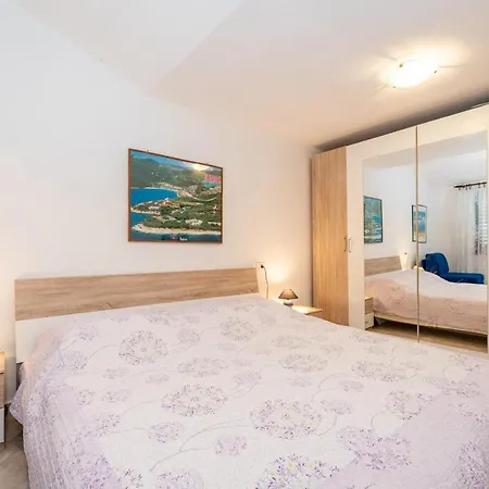 Apartment Mandica