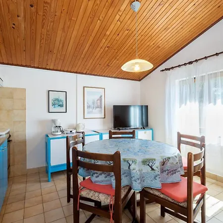 Apartment Mandica